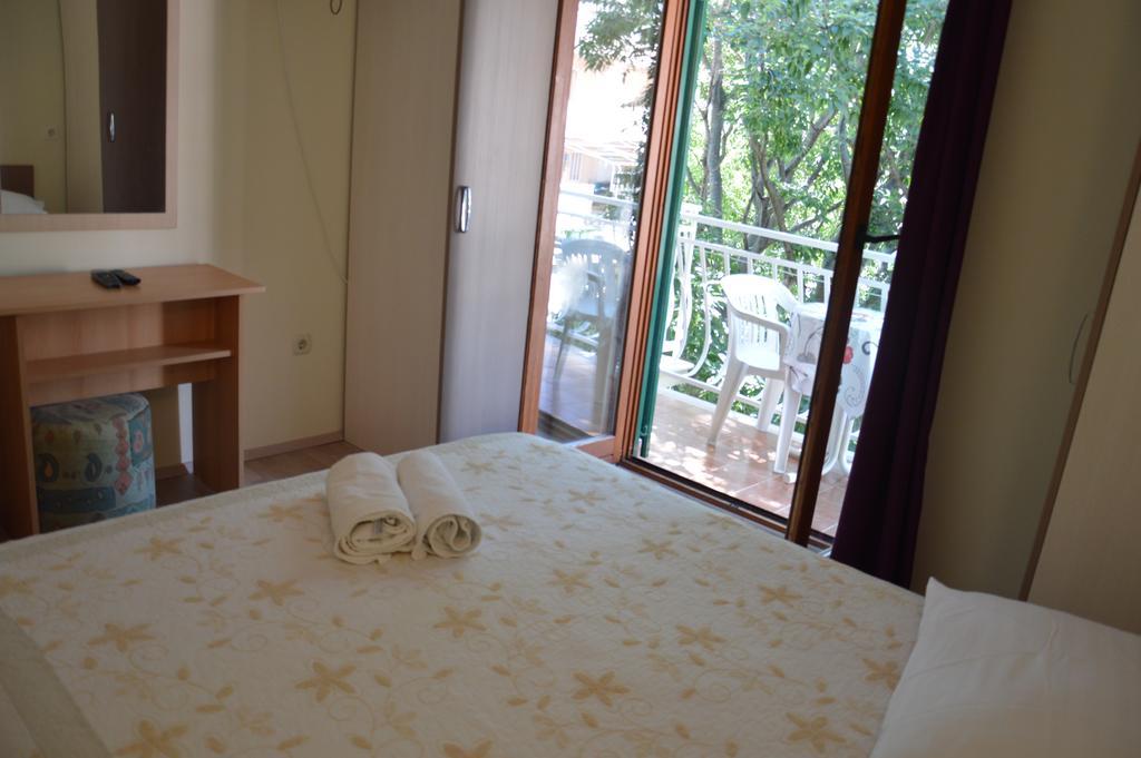 Apartmani Roko Drvenik  Exterior photo