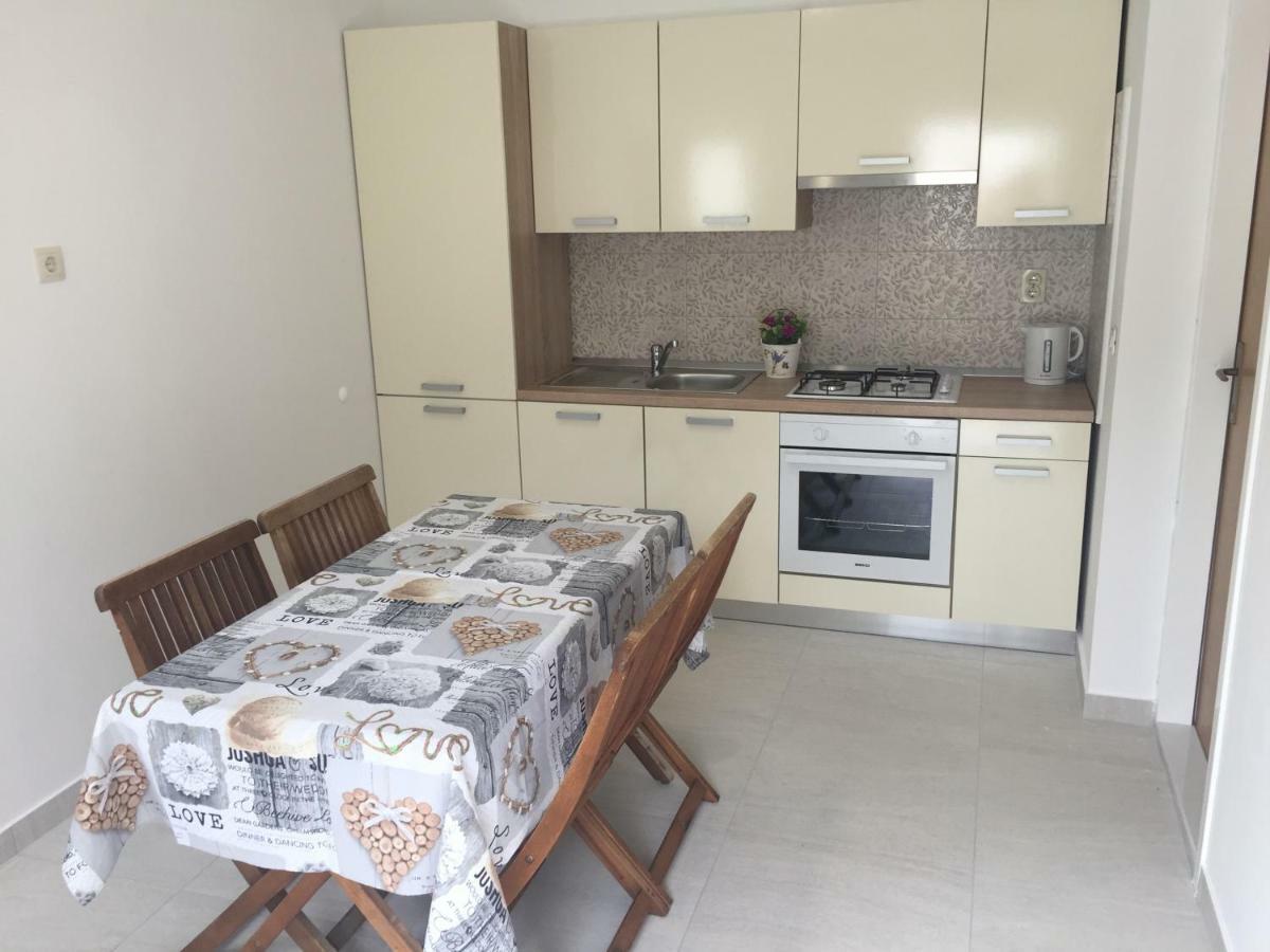 Apartmani Roko Drvenik  Exterior photo
