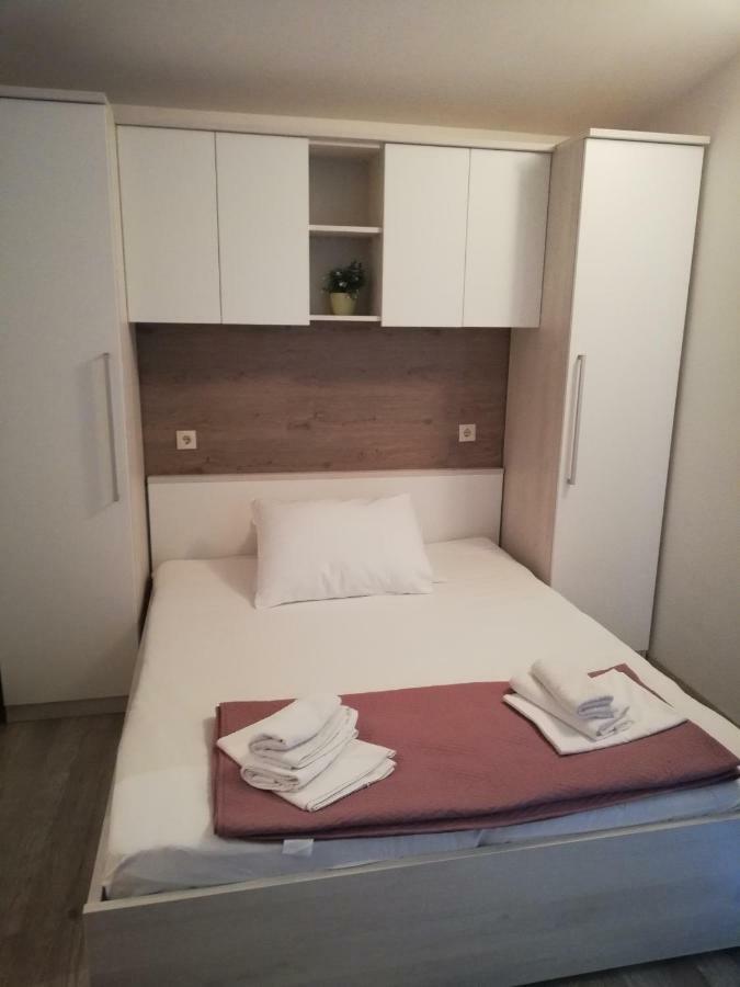 Apartmani Roko Drvenik  Exterior photo
