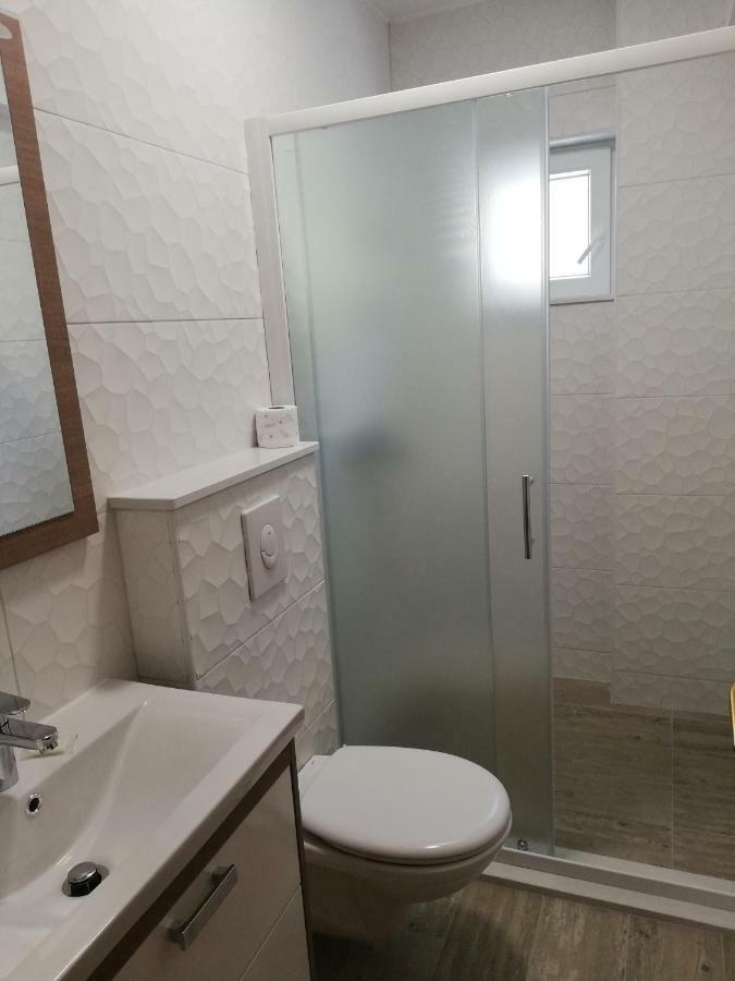 Apartmani Roko Drvenik  Exterior photo